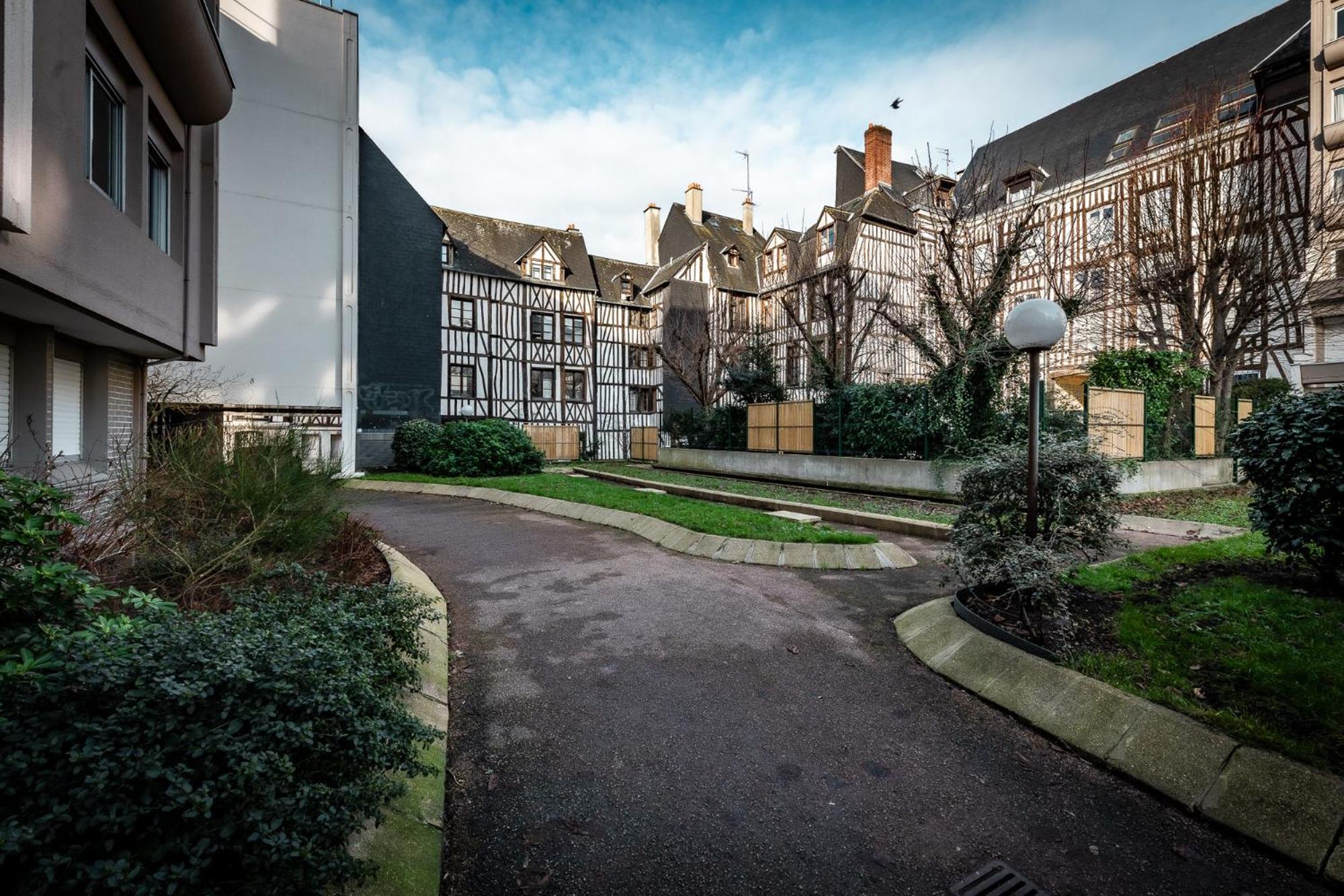 Aux Jardins De L'Hotel De Ville - Appartement Hypercentre Avec Parking Prive Rouen Ngoại thất bức ảnh